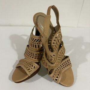 Adrienne Vittadini Women's Tan Sandals